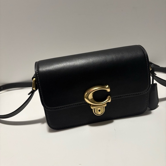 Coach Handbags - Coach Black Leather Tabby Shoulder Bag with Gold Hardware